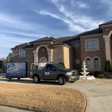 Window-Cleaning-in-Snellville-Ga 0
